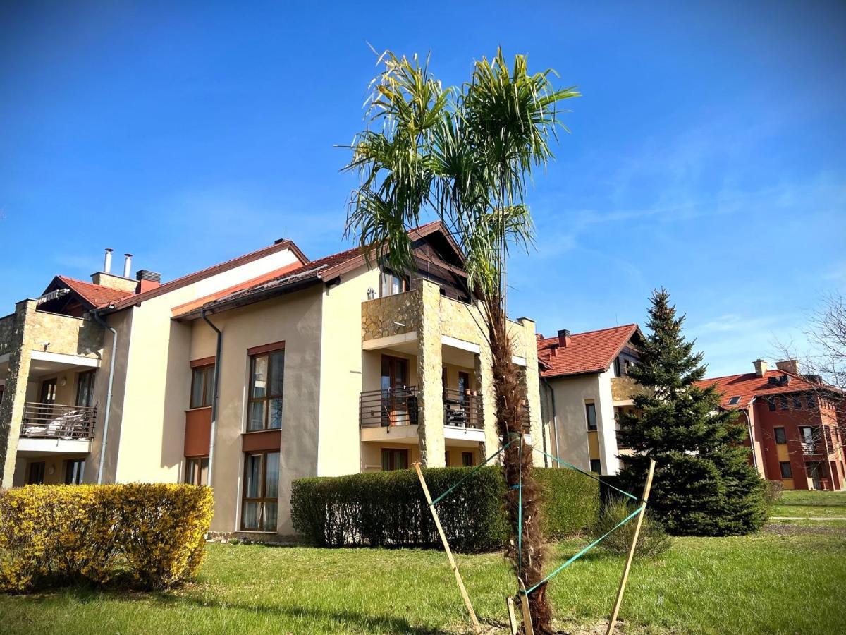 Luxus Golf Apartment Бюк Экстерьер фото