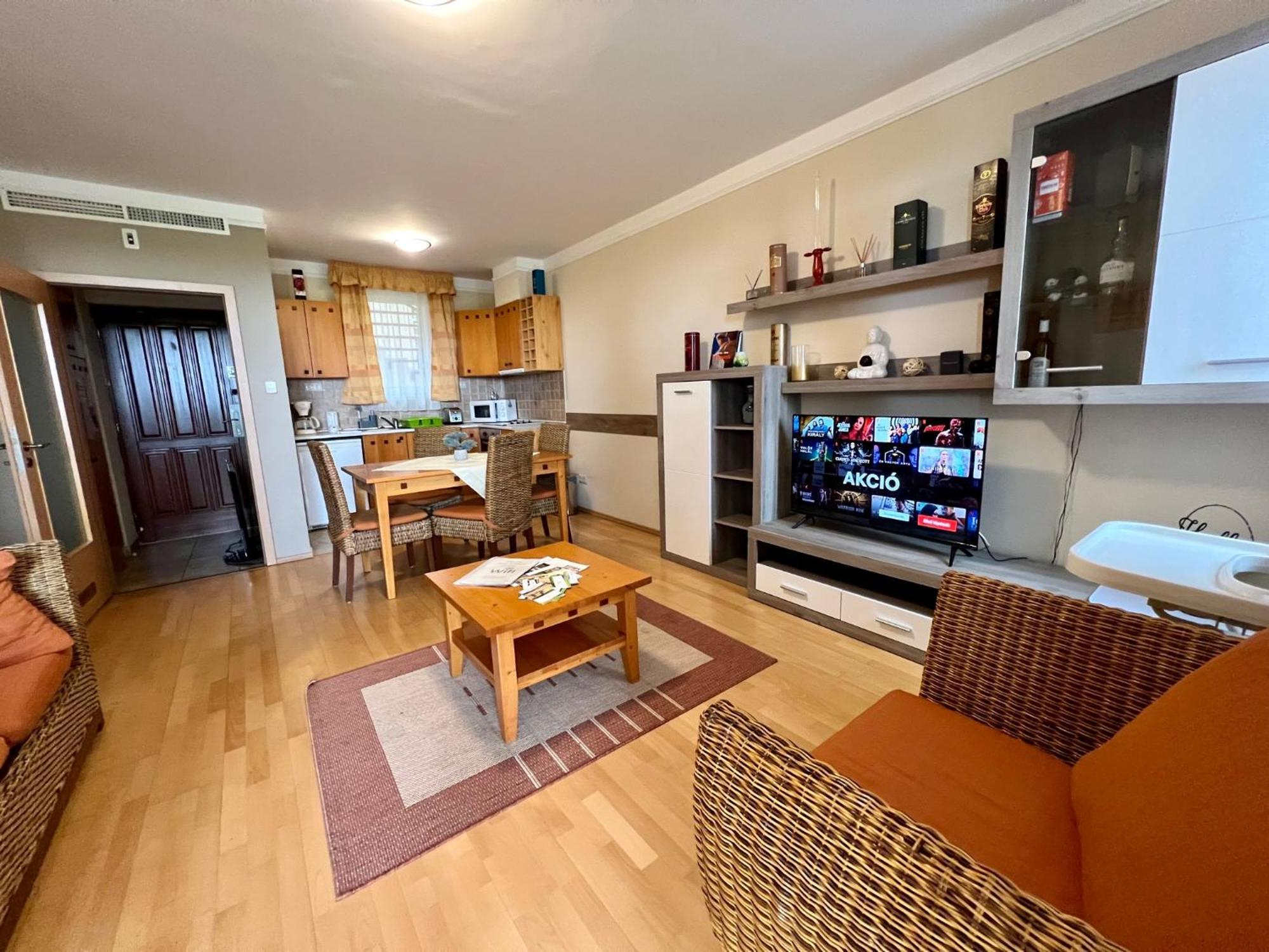 Luxus Golf Apartment Бюк Экстерьер фото