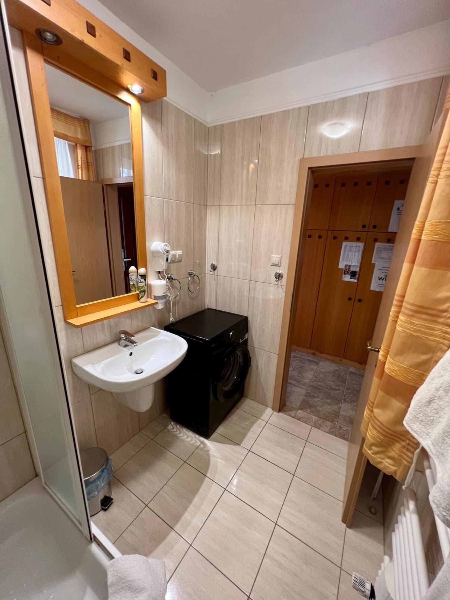 Luxus Golf Apartment Бюк Экстерьер фото