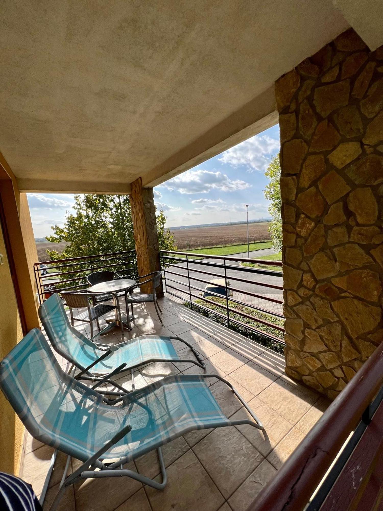Luxus Golf Apartment Бюк Экстерьер фото