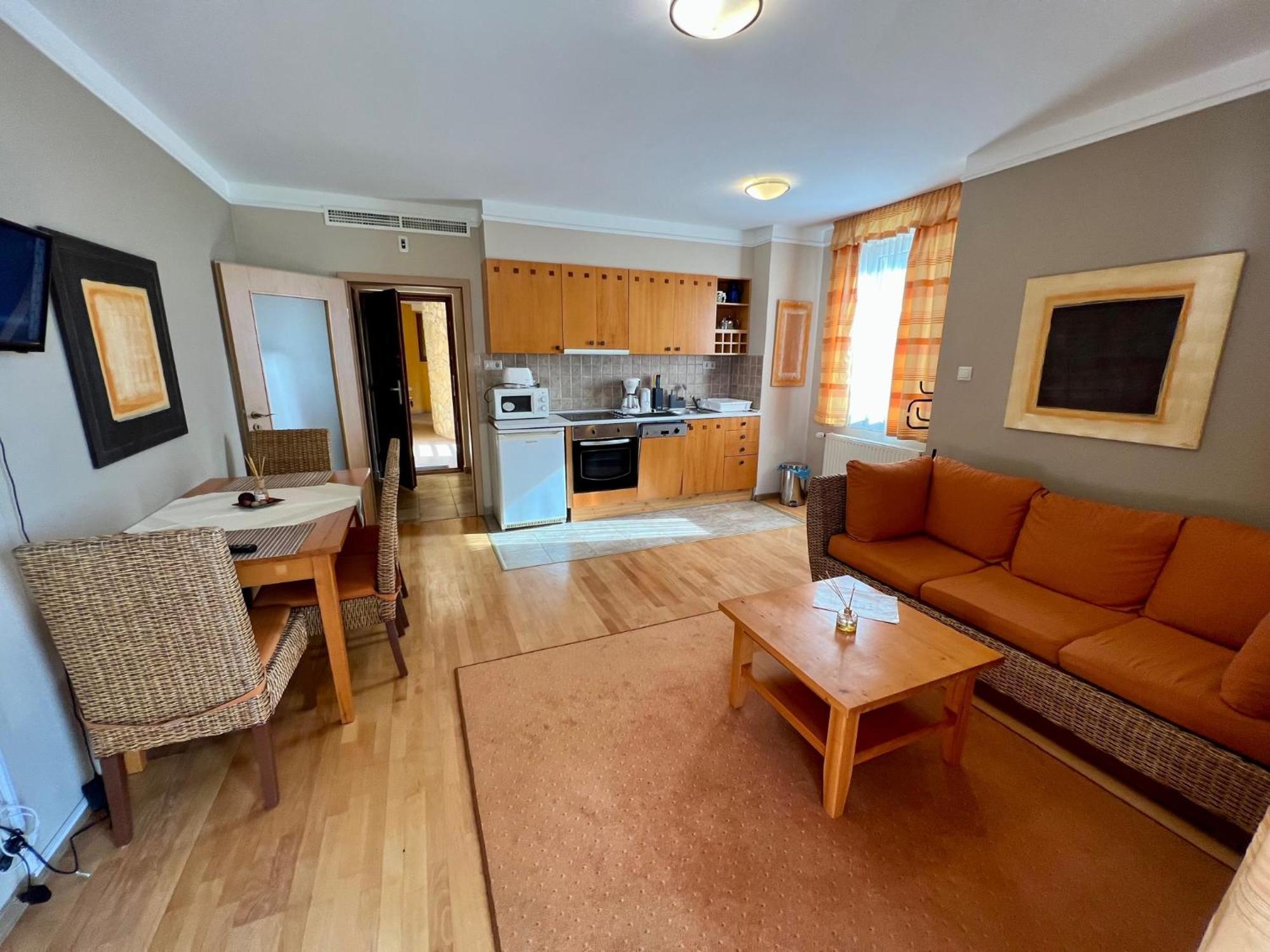 Luxus Golf Apartment Бюк Экстерьер фото