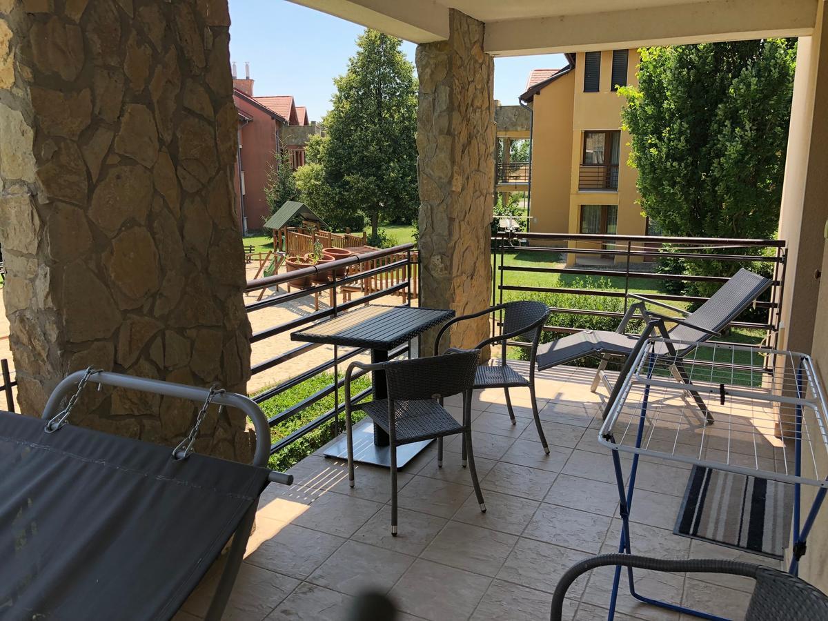 Luxus Golf Apartment Бюк Экстерьер фото